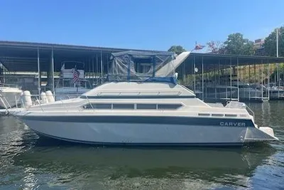 Carver 380 Santego