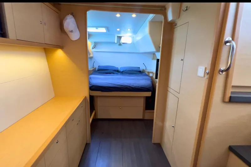 Sixtus Yacht Photos Pics Luxurious interior of 2016 Lagoon 450 s yacht with cozy bedroom and modern design.
