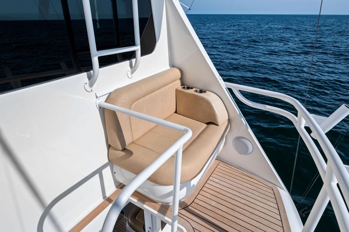 2017 Viking 62 