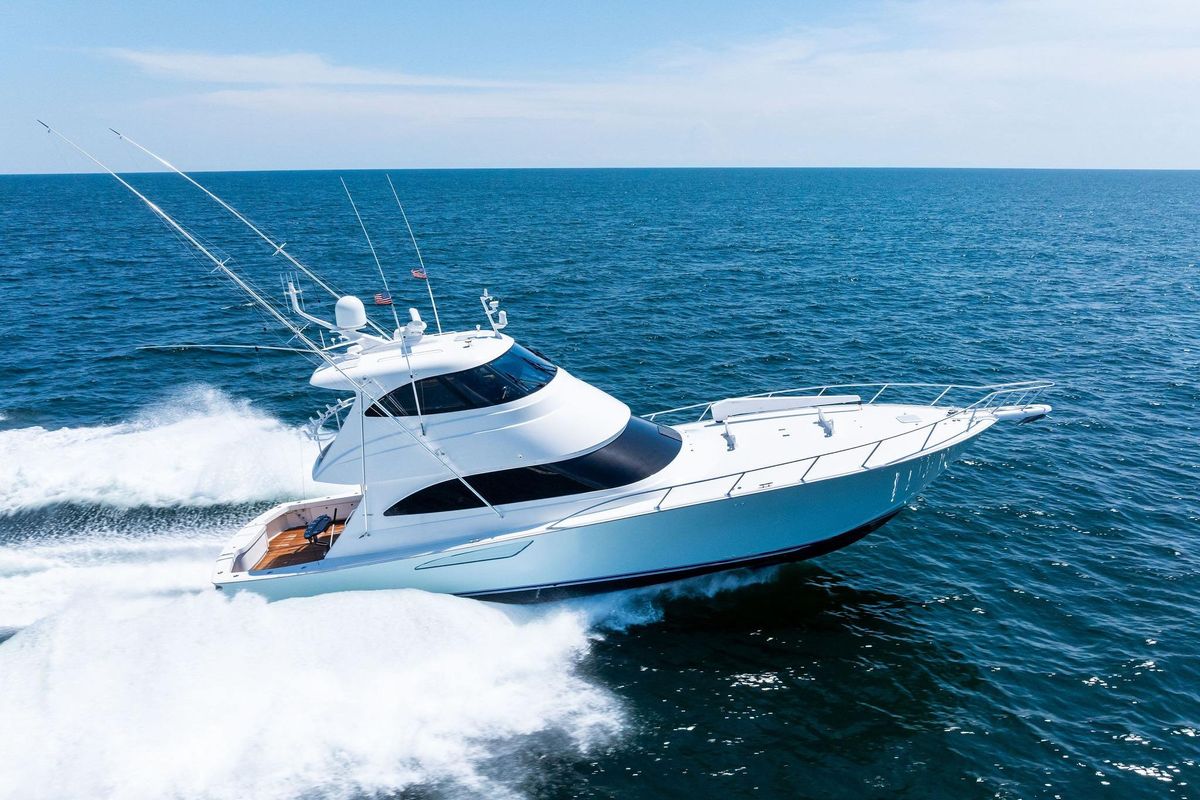 2017 Viking 62 