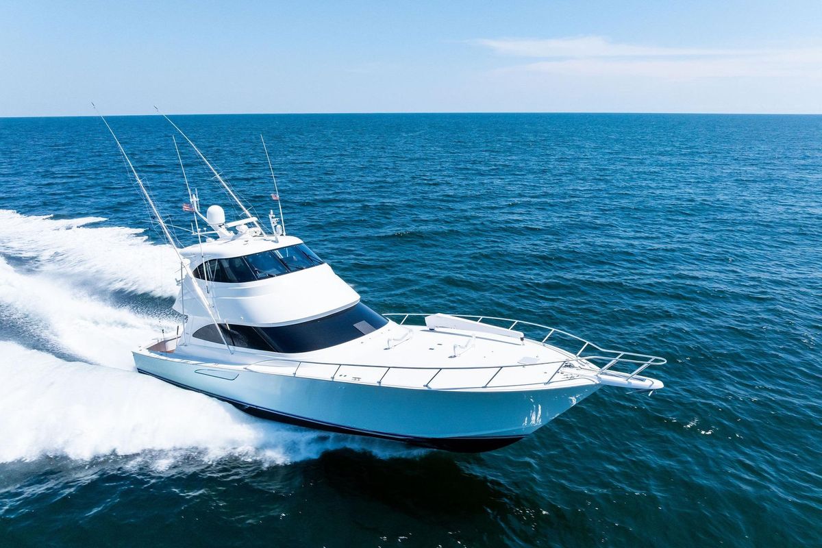 2017 Viking 62 