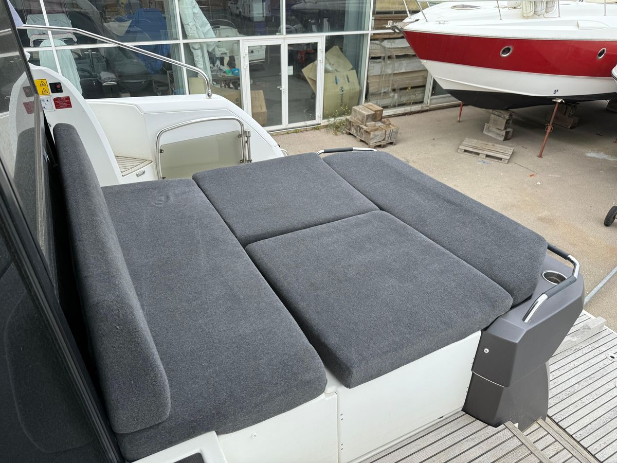 2018 Jeanneau 46 