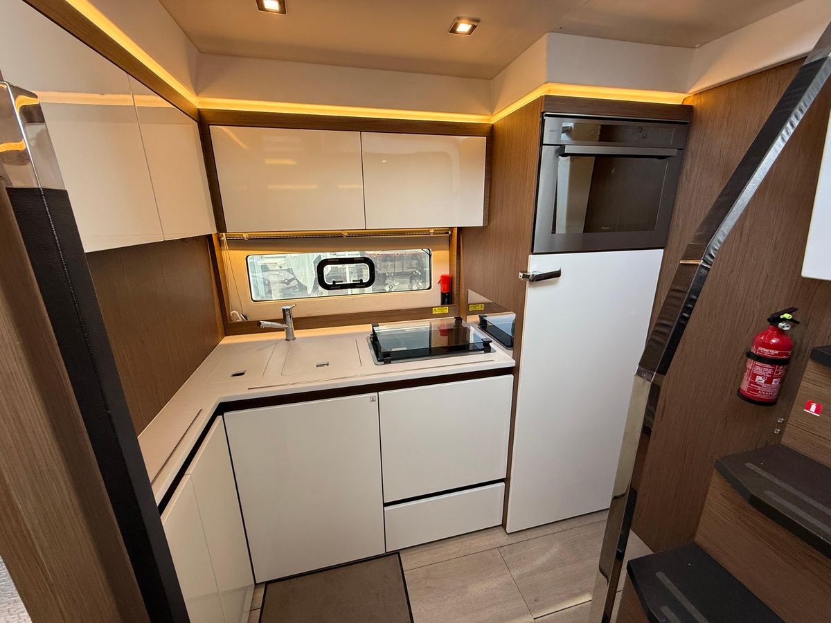 2018 Jeanneau 46 