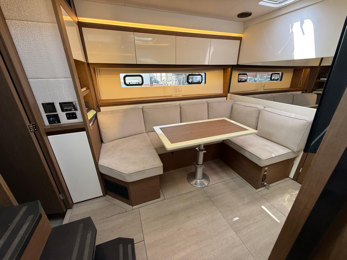 2018 Jeanneau 46 