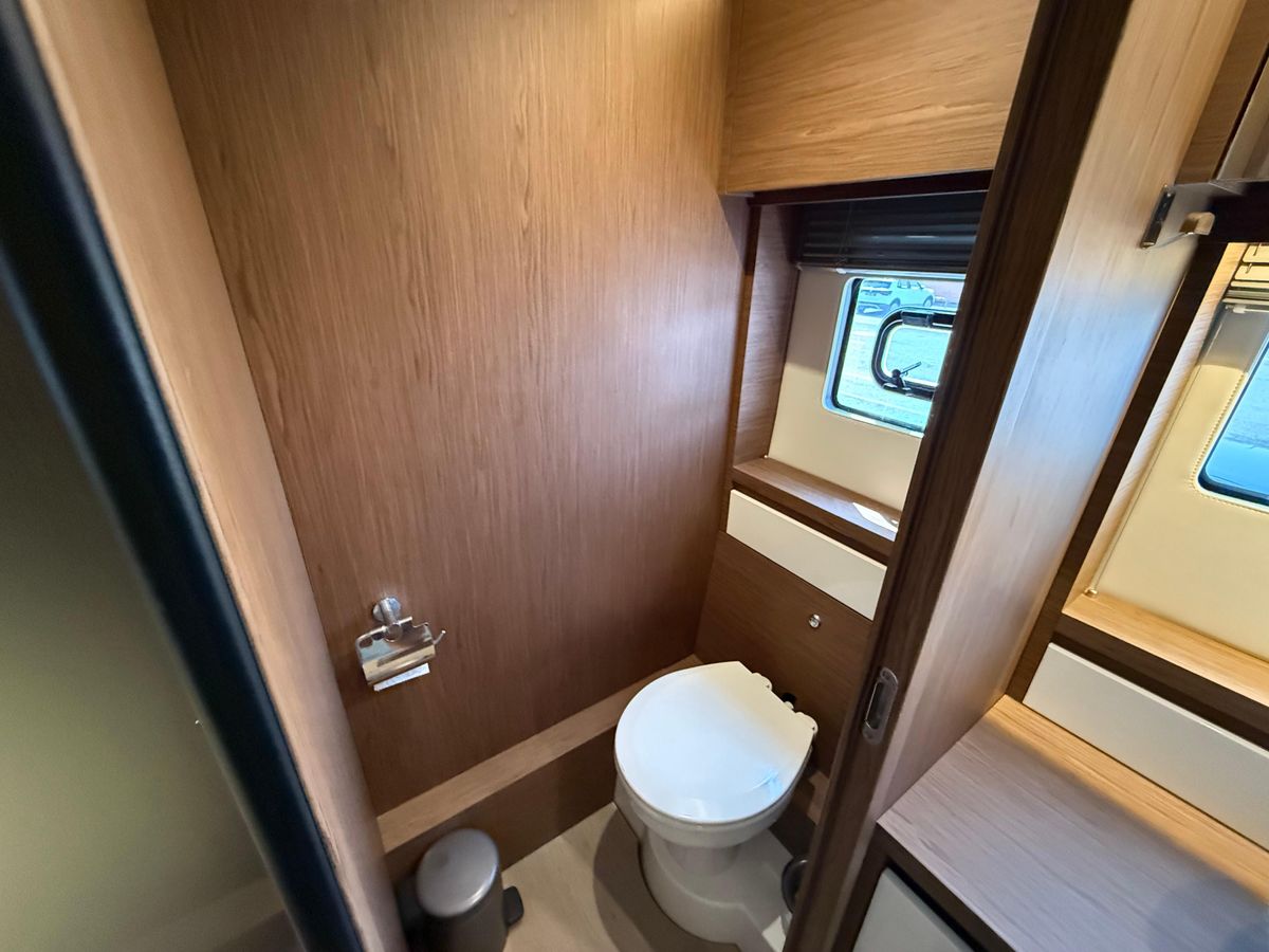 2018 Jeanneau 46 