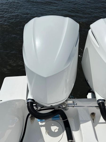 2013 Intrepid 375 Center Console