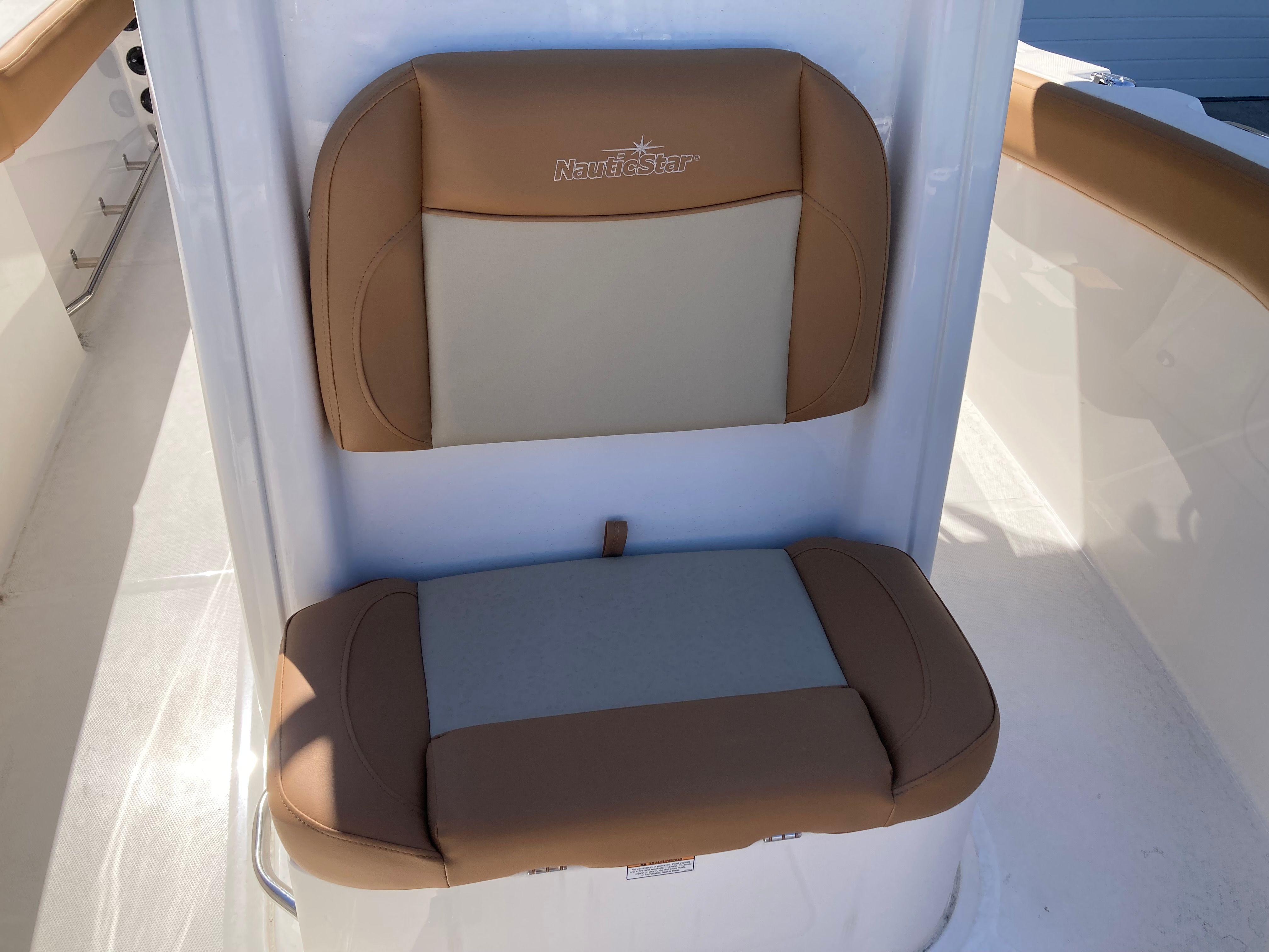 2023 NauticStar 24 Legacy Center Console for sale - YachtWorld