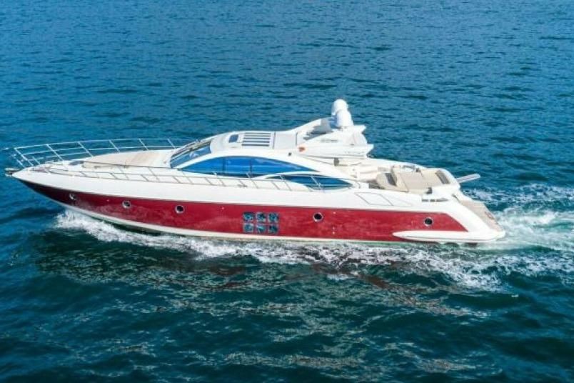 2009 Azimut 68 
