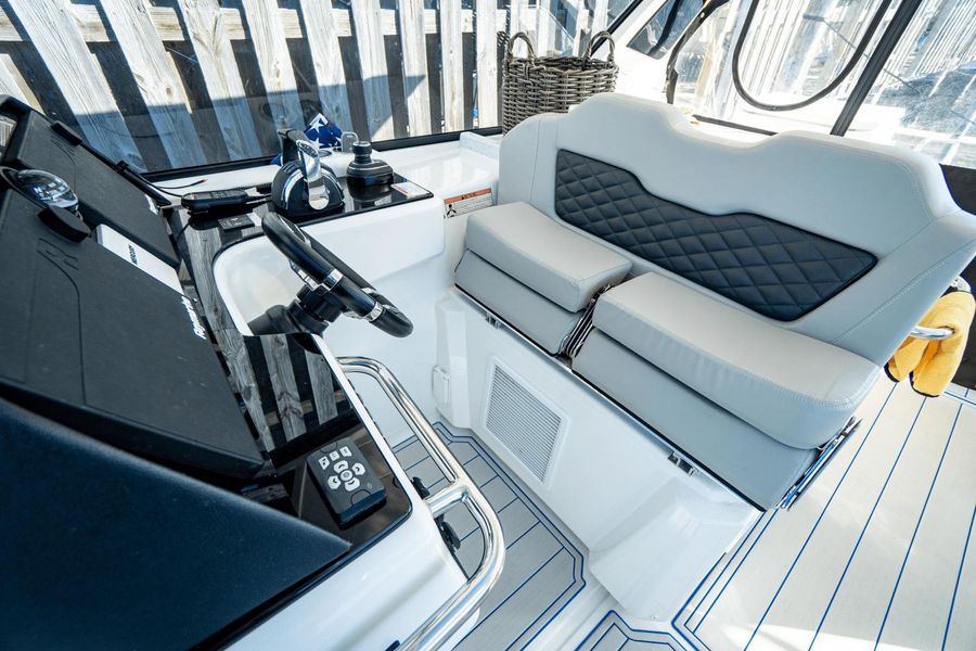 2020 Aquila 36