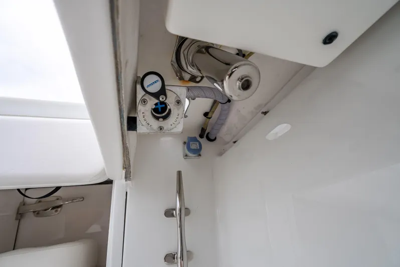 Katalyst Yacht Photos Pics 