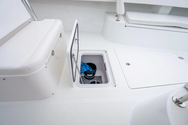 Katalyst Yacht Photos Pics 