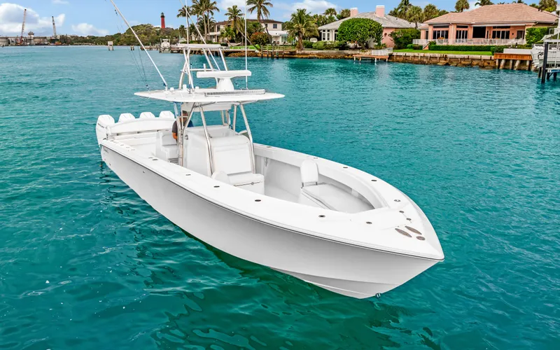 Katalyst Yacht Photos Pics 