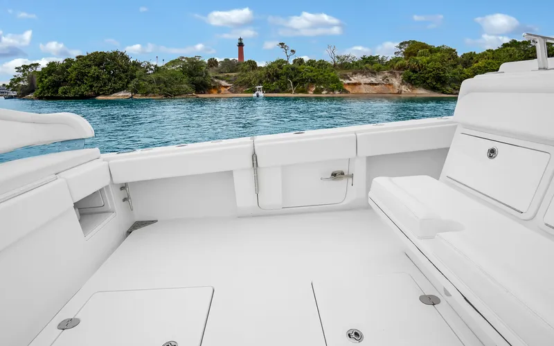 Katalyst Yacht Photos Pics 