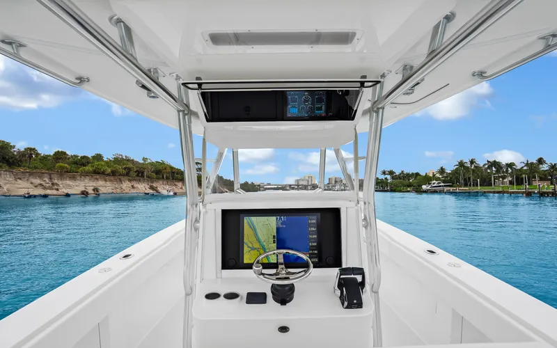 Katalyst Yacht Photos Pics 