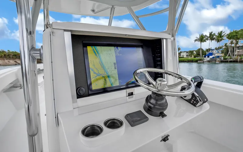 Katalyst Yacht Photos Pics 