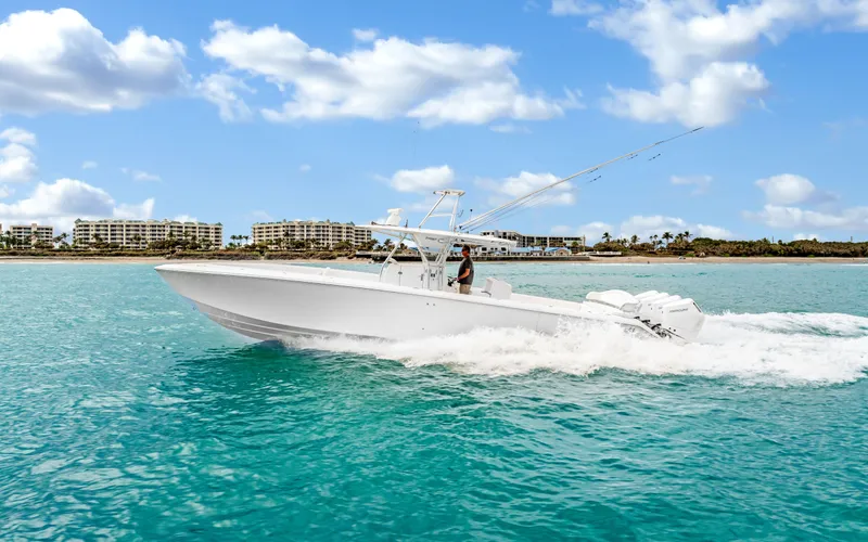 Katalyst Yacht Photos Pics 