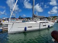 2018 Dufour 460