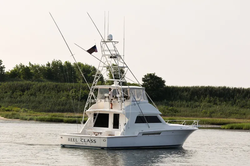 Reel Class Yacht Photos Pics 