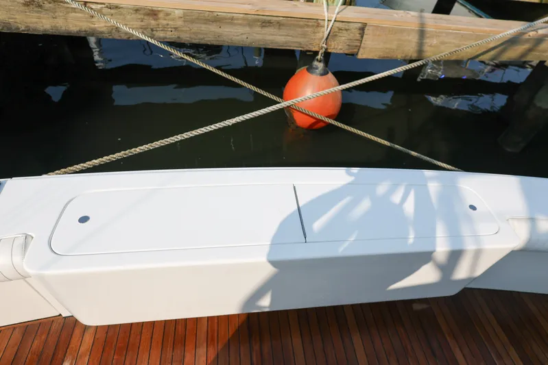 Reel Class Yacht Photos Pics 