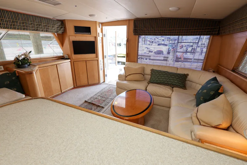 Reel Class Yacht Photos Pics 