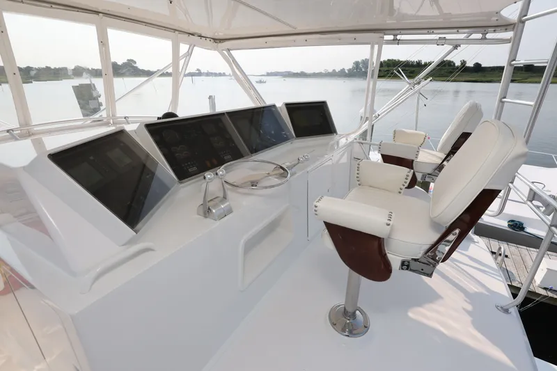 Reel Class Yacht Photos Pics 