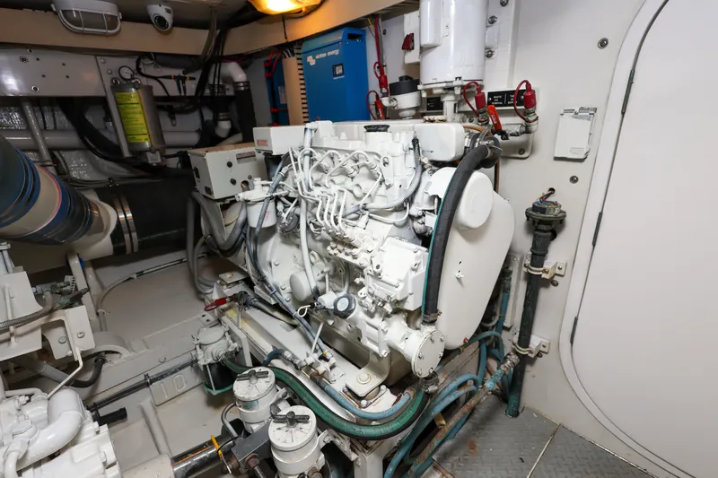 Reel Class Yacht Photos Pics 