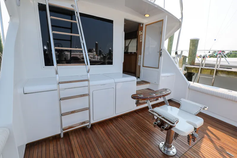 Reel Class Yacht Photos Pics 