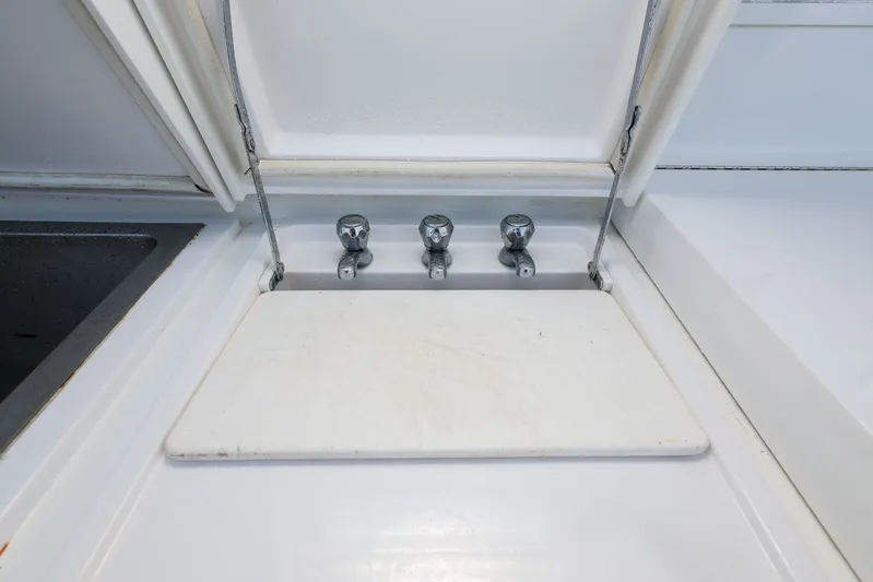 Reel Class Yacht Photos Pics 