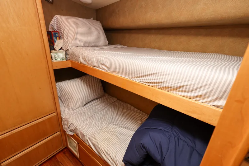 Reel Class Yacht Photos Pics 