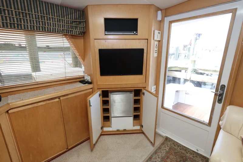 Reel Class Yacht Photos Pics 