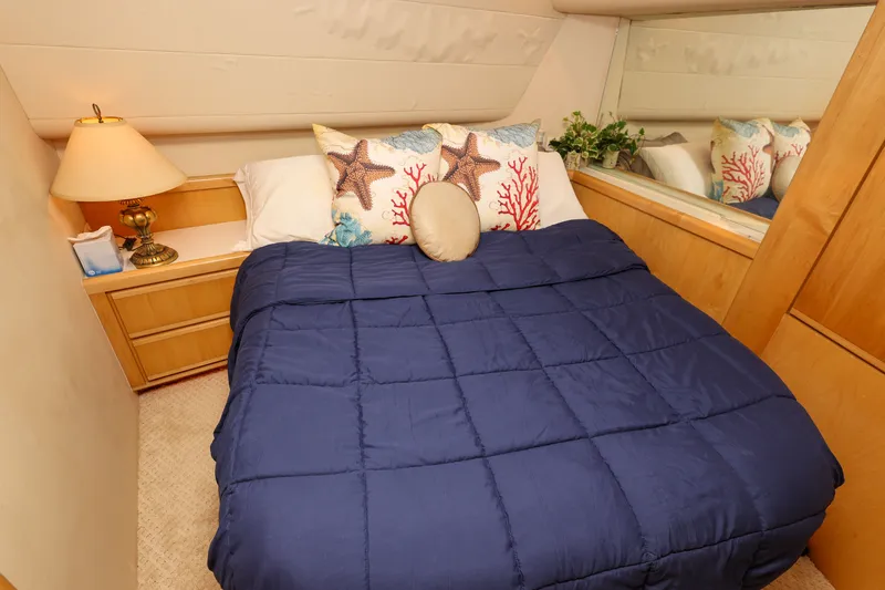 Reel Class Yacht Photos Pics 