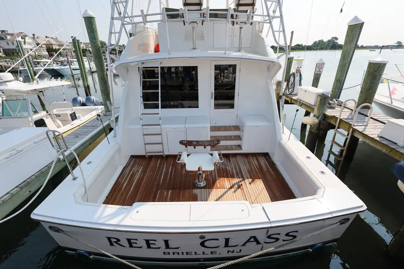 Reel Class Yacht Photos Pics 