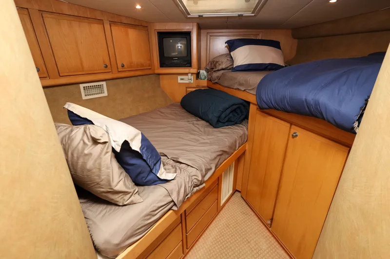 Reel Class Yacht Photos Pics 