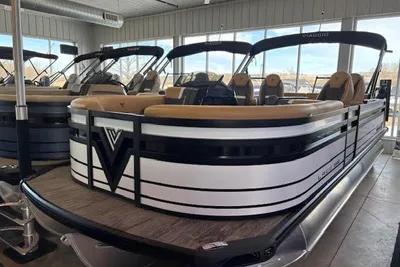Viaggio Z22Q- Quad Captains TRIPLETOON