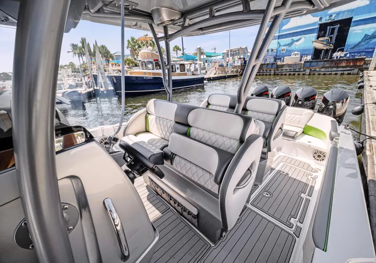  Yacht Photos Pics Pristine Upholstery!