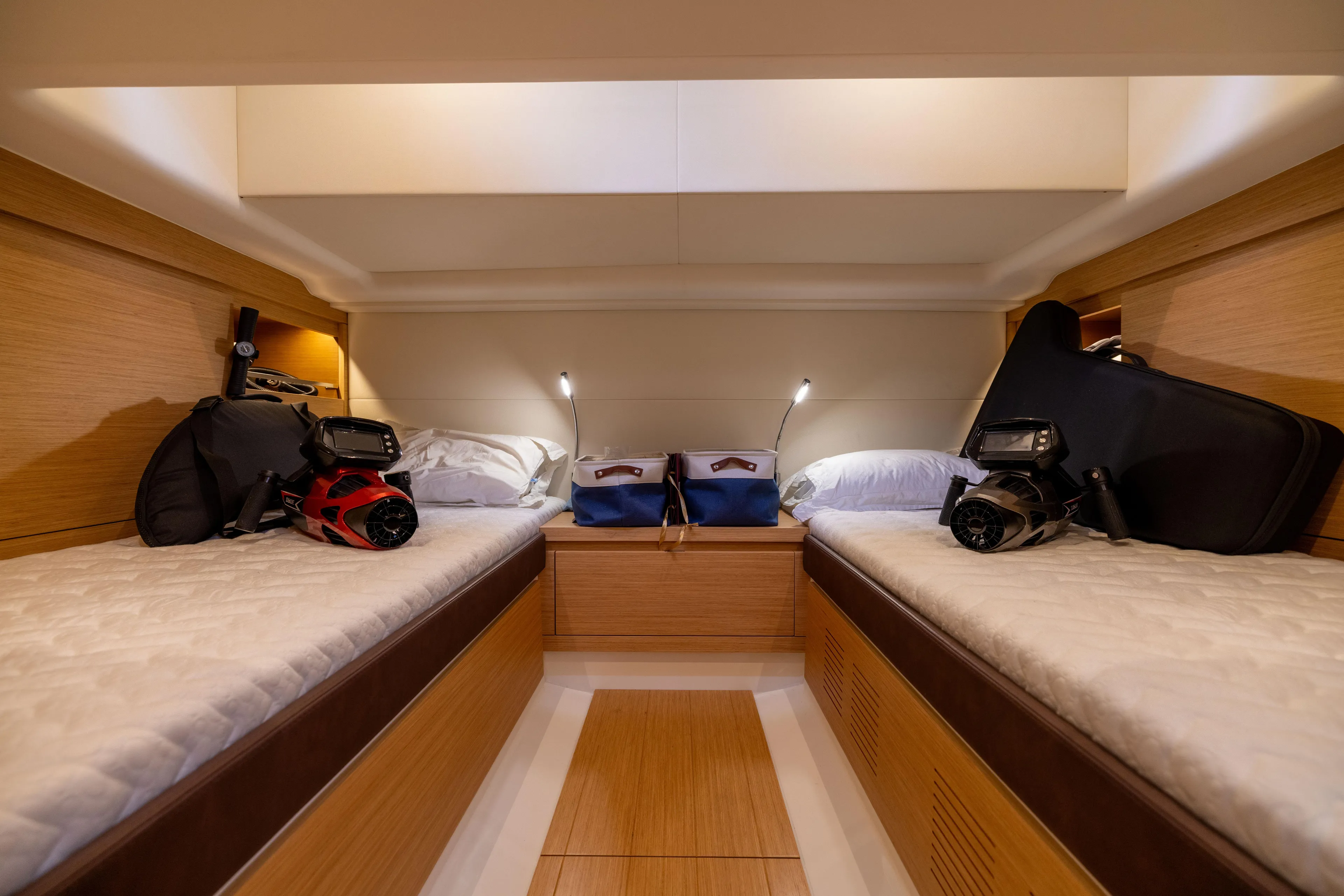 Sea Buddha II Yacht Photos Pics 