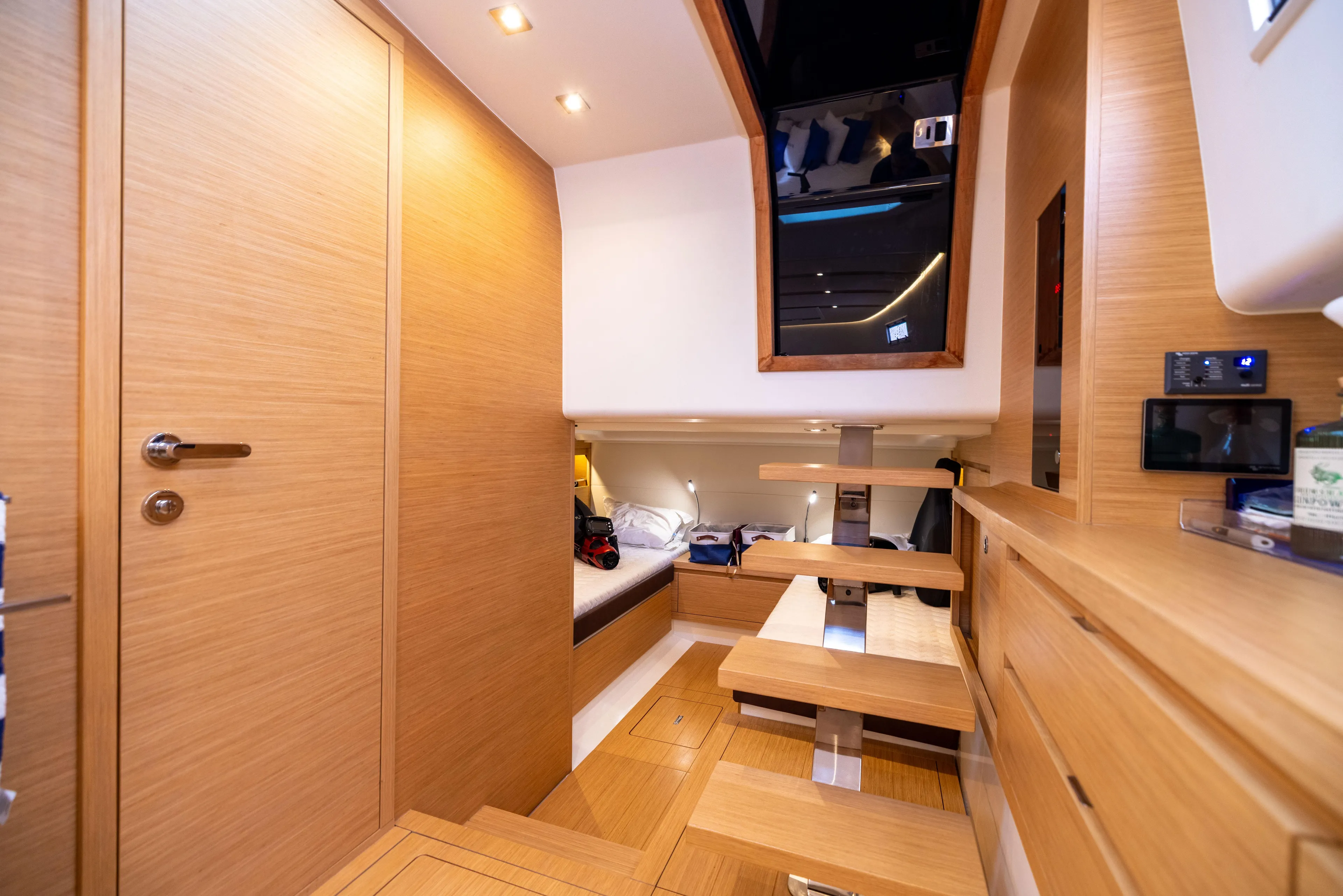 Sea Buddha II Yacht Photos Pics 