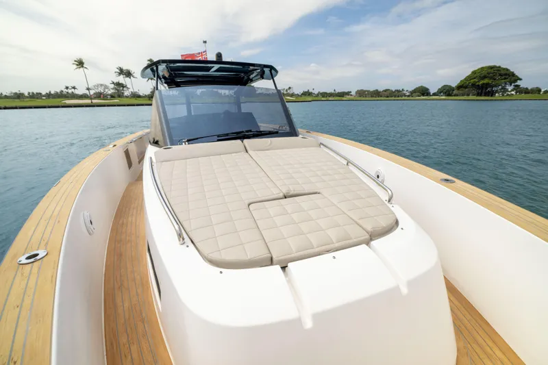 Sea Buddha II Yacht Photos Pics 