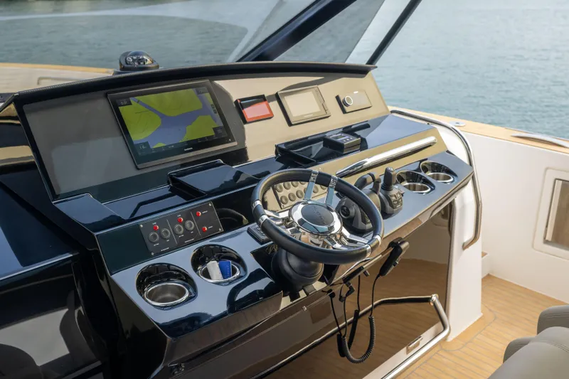 Sea Buddha II Yacht Photos Pics 