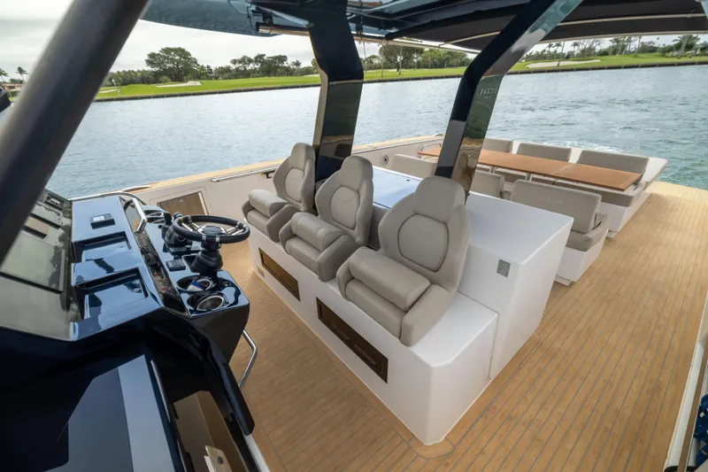 Sea Buddha II Yacht Photos Pics 