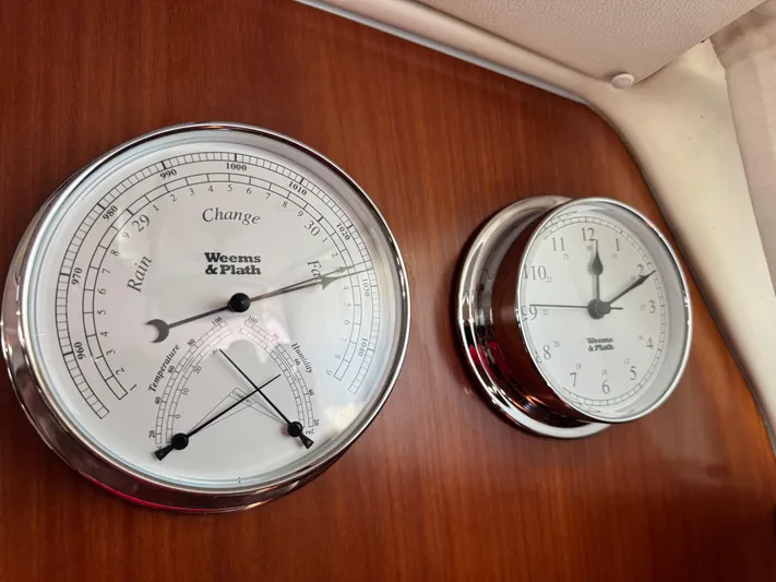 Sanctuary Yacht Photos Pics Weems & Plath barometer and clock on 2005 Beneteau Oceanis Clipper 473 yacht.