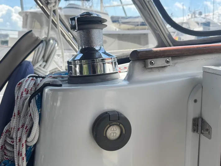 Sanctuary Yacht Photos Pics Winch and ropes on 2005 Beneteau Oceanis Clipper 473 sailboat deck.