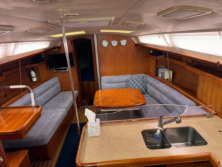 Atlantis Yacht Photos Pics 