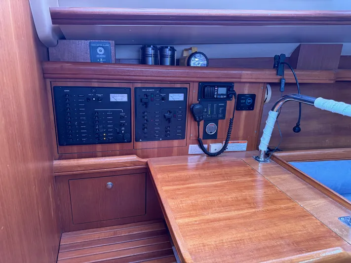 Atlantis Yacht Photos Pics 