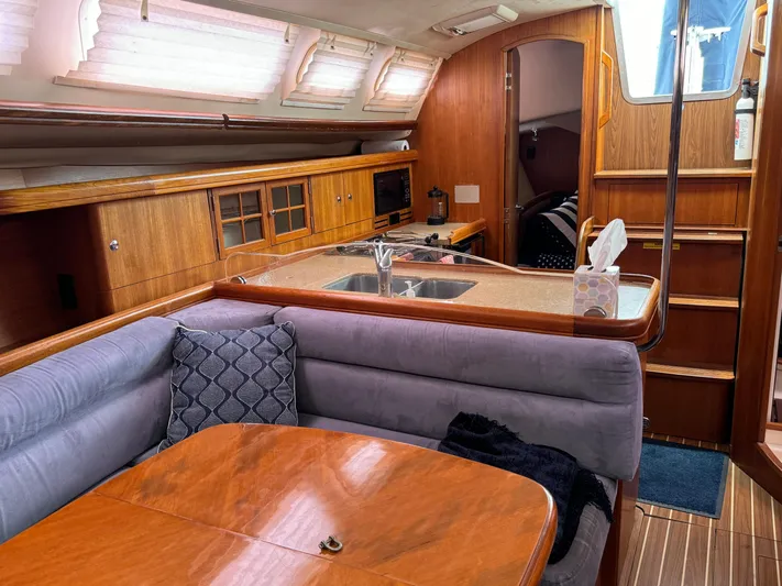 Atlantis Yacht Photos Pics 