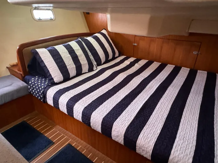 Atlantis Yacht Photos Pics 