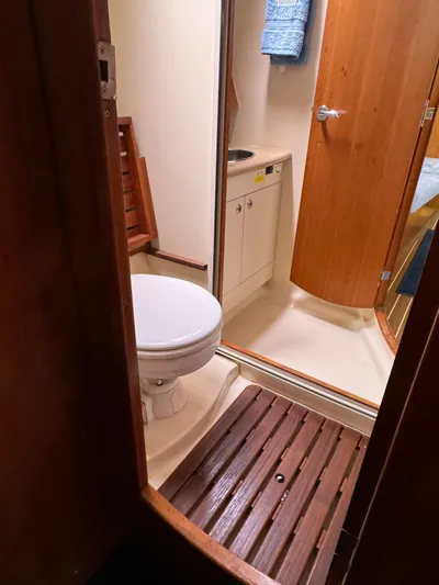 Atlantis Yacht Photos Pics 