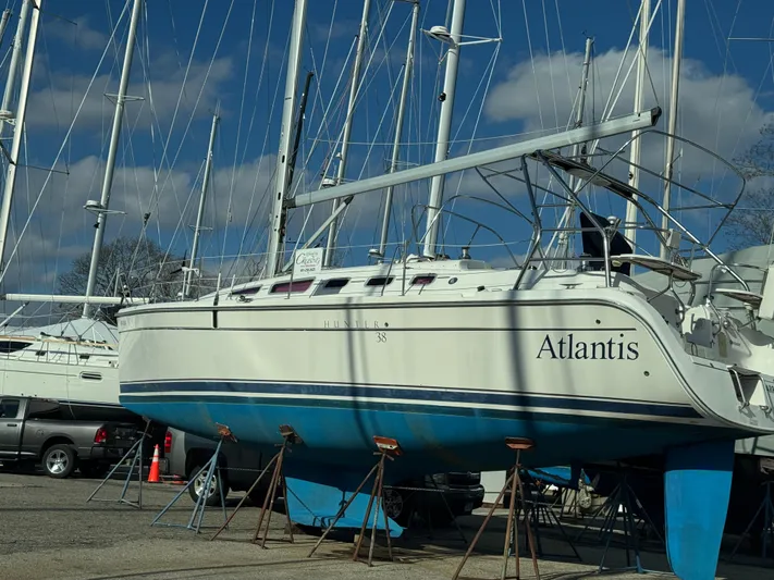 Atlantis Yacht Photos Pics 