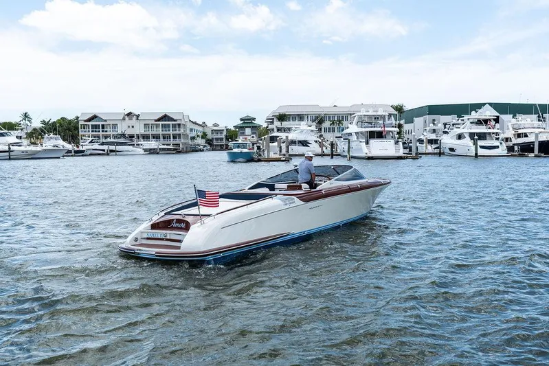 Amore Yacht Photos Pics 