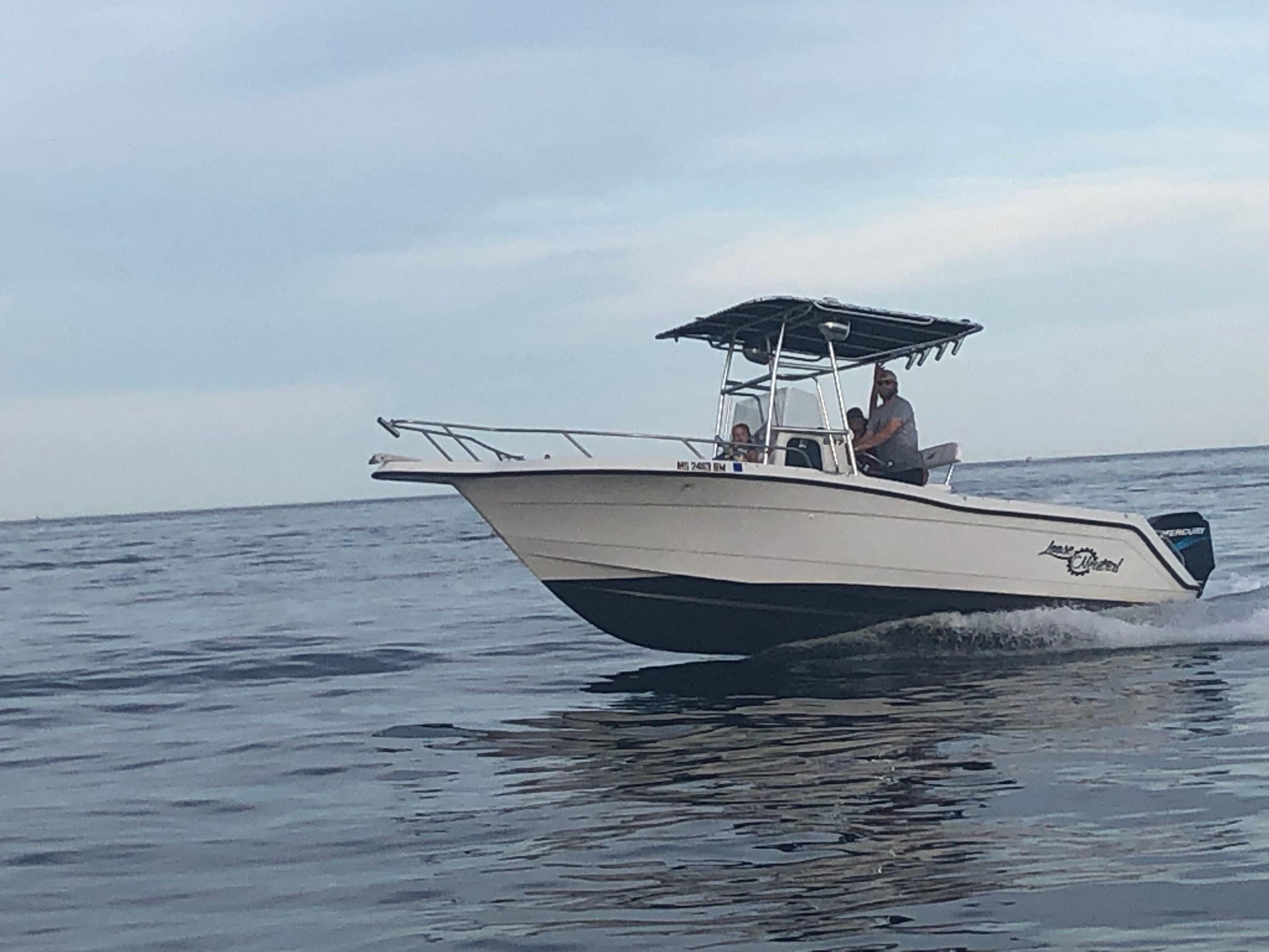 1993 Four Winns 237 Quest Center Console for sale YachtWorld